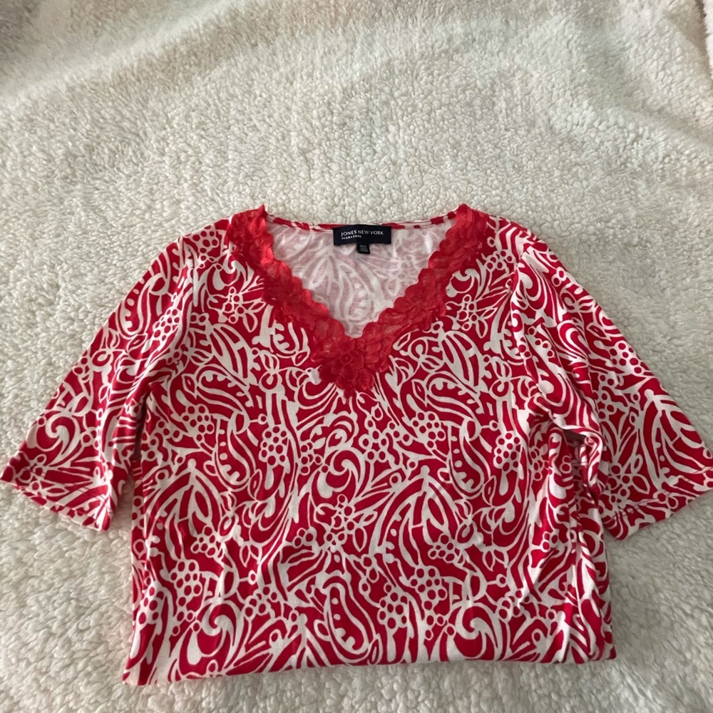 Small Jones New York Woman’s Blouse
